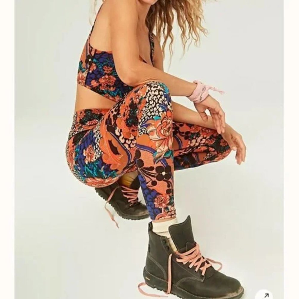 Free People Lose Control Printed Legging Wild Garden NWT Size X-Small